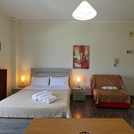 Selana Apartments Mytilene Bagian luar foto