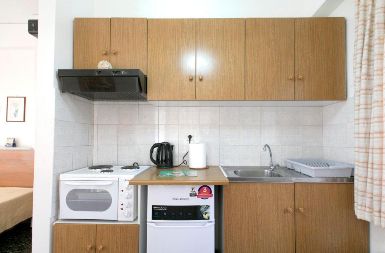 Selana Apartments Mytilene Bagian luar foto