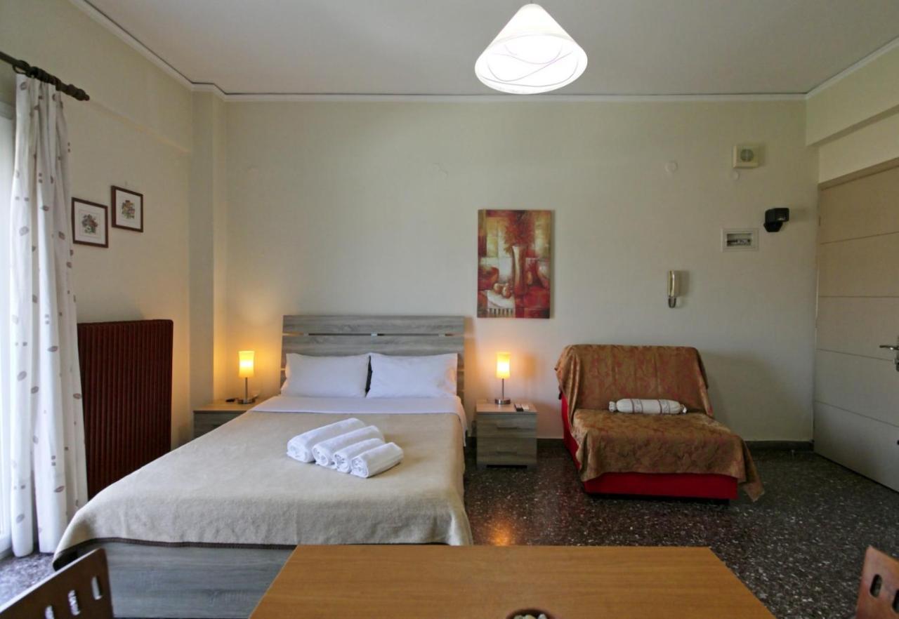 Selana Apartments Mytilene Bagian luar foto
