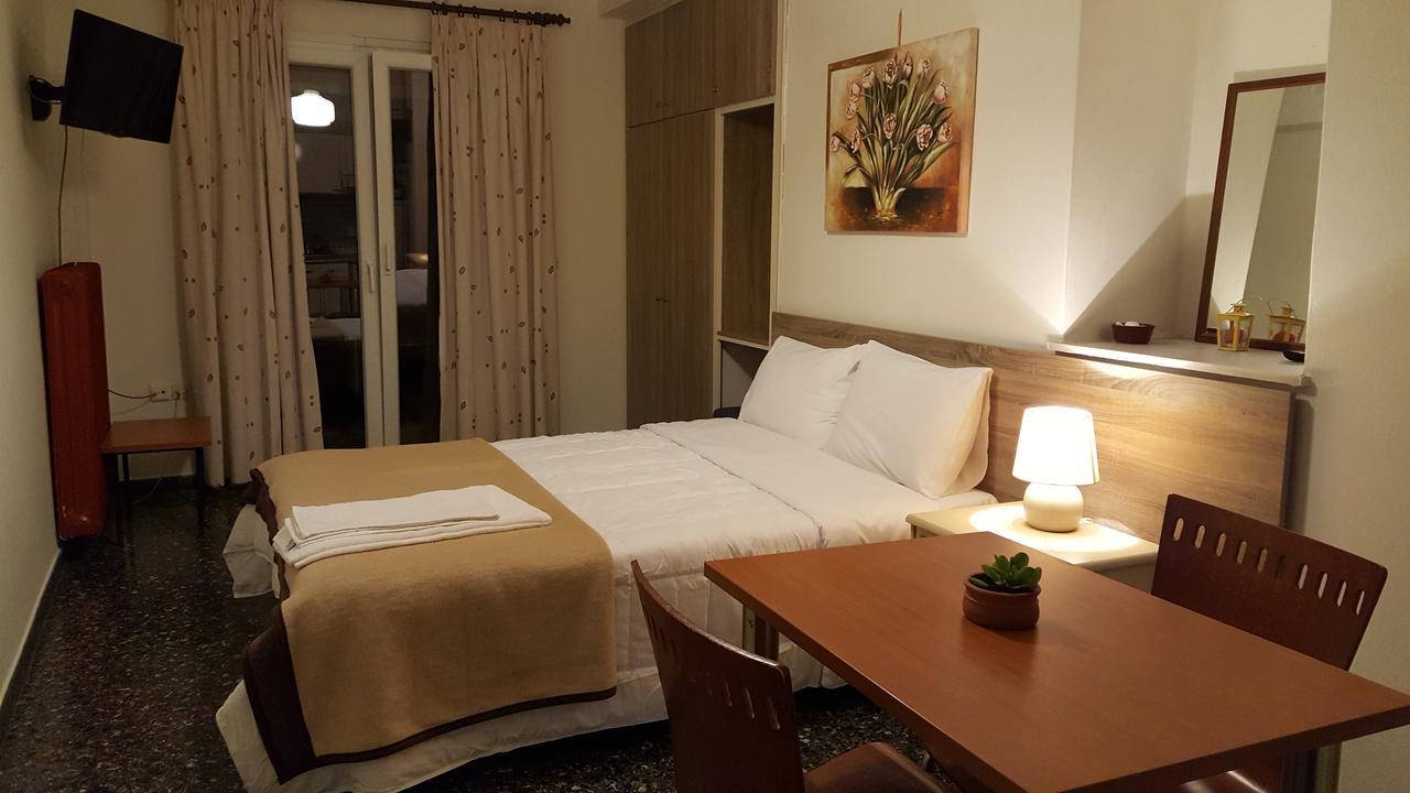 Selana Apartments Mytilene Bagian luar foto