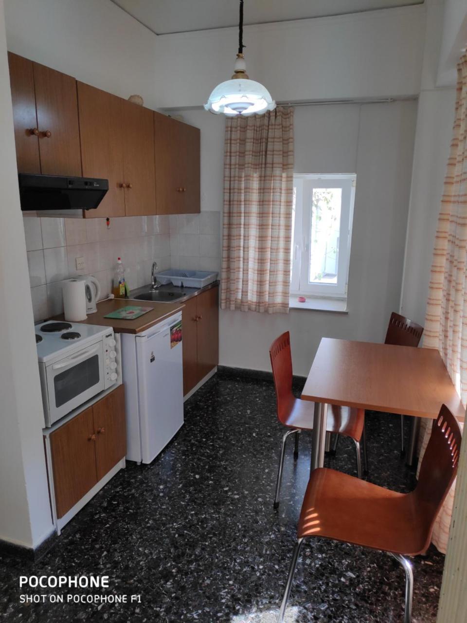 Selana Apartments Mytilene Bagian luar foto